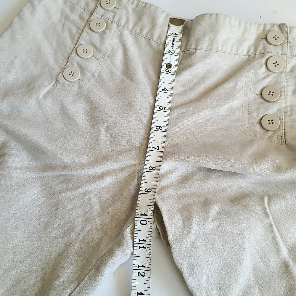 Max Studio linen/cotton bland beige pants with front buttons details. - Picture 4 of 7